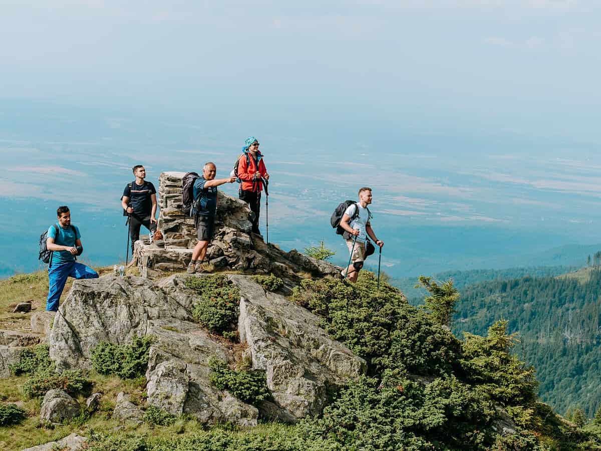 Drumeție de la Vest la Est, pe cele mai frumoase trasee montane din județul Sibiu