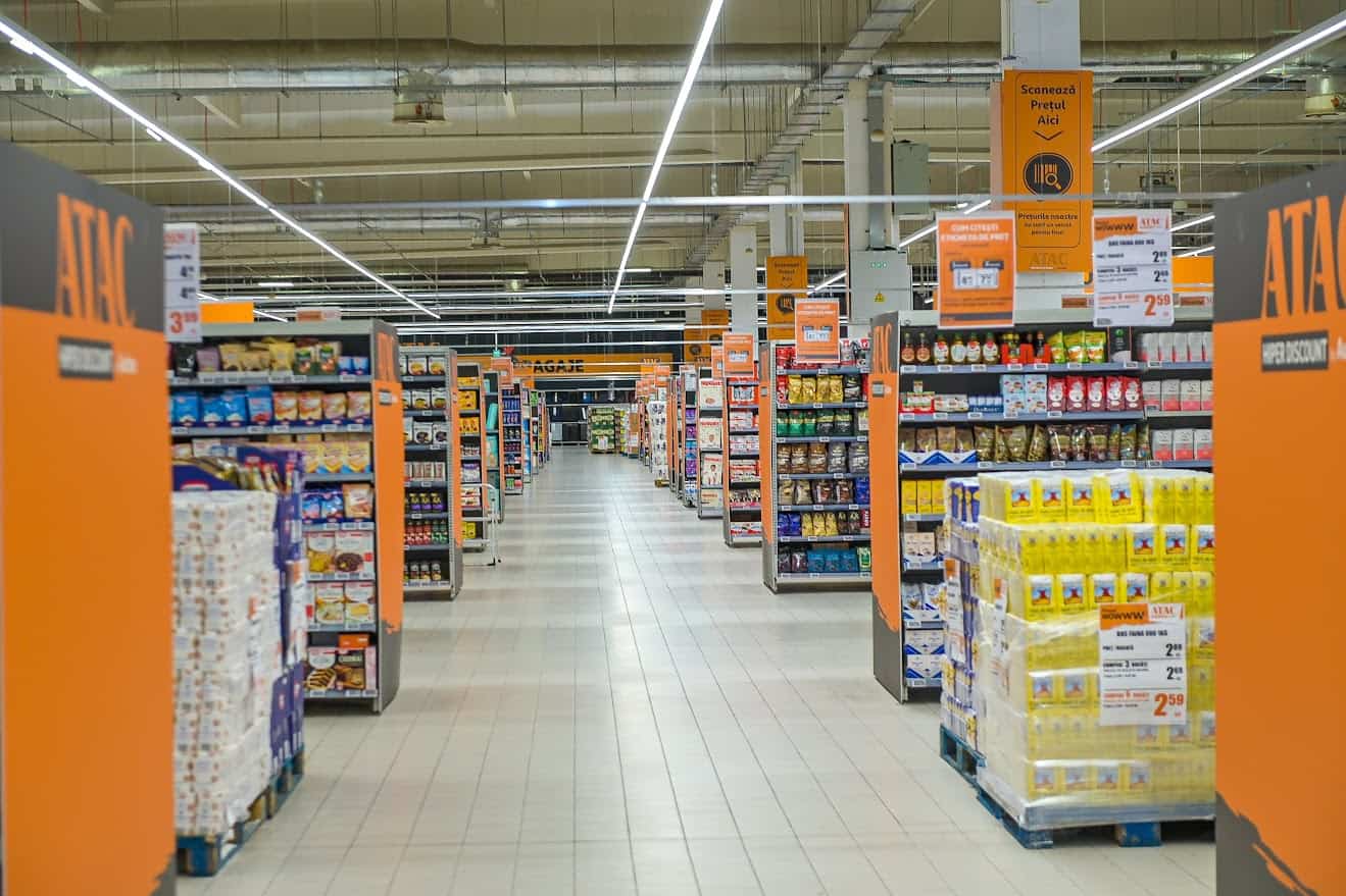 S-a deschis ATAC Hiper Discount by Auchan în Sibiu, magazinul cu o strategie agresivă de prețuri mici zi de zi și reduceri în cascadă