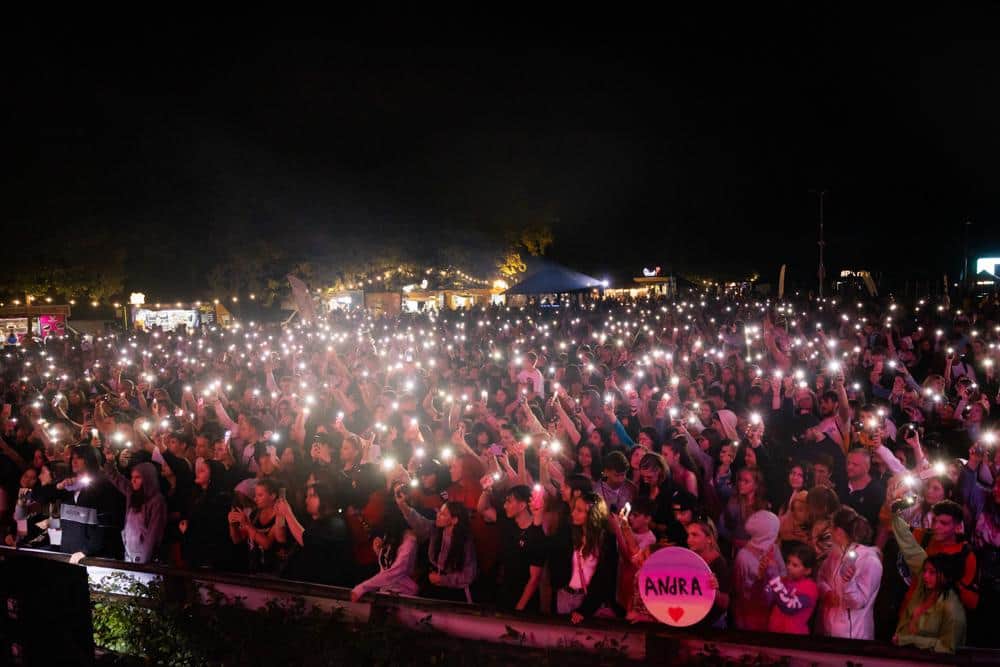 peste 20.000 de participanți la festivalul ”i love șopa”. 14.000 au venit cu autobuzul