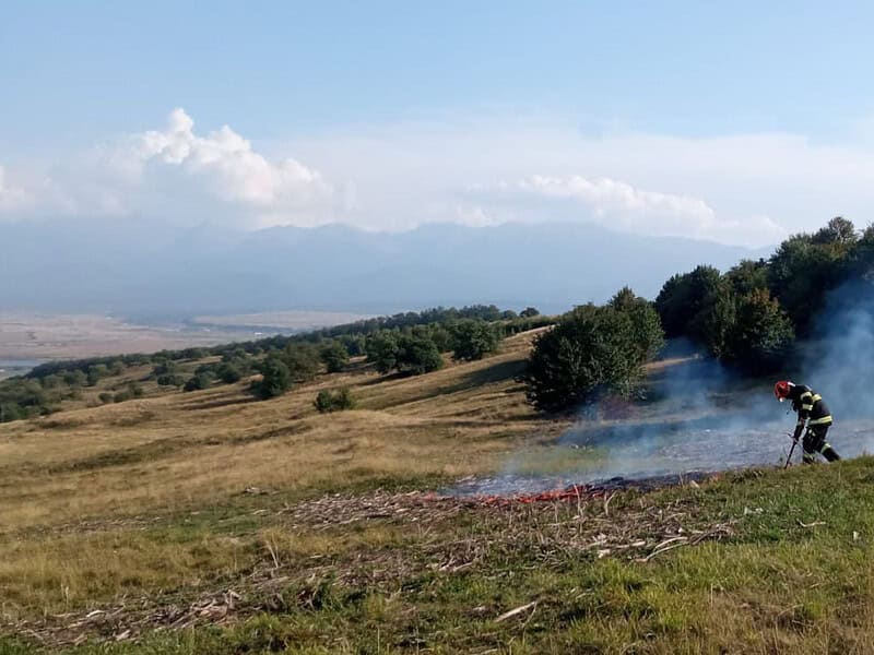 creștere alarmantă a numărului de incendii de vegetație în județul sibiu