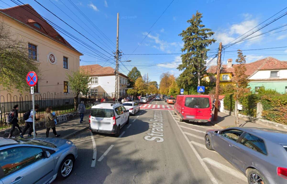 reparații pe strada spartacus. lucrările durează aproape 2 luni