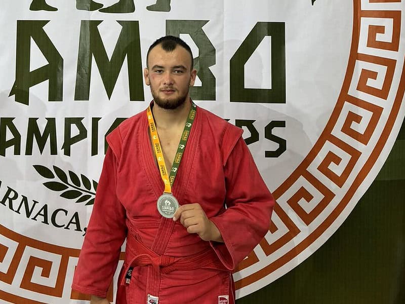 un sibian a devenit vicecampion mondial de sambo la tineret