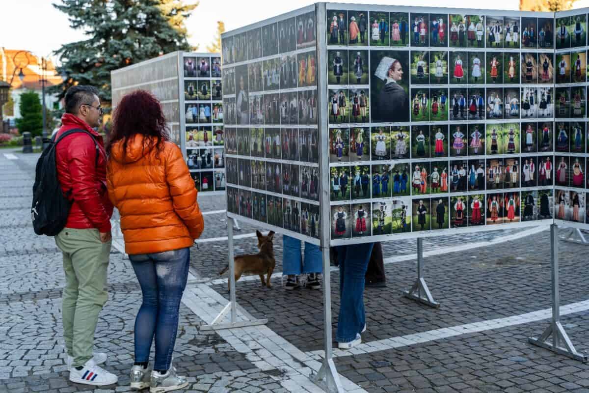 evenimentul „zilele culturii maghiare din județul sibiu“ a poposit și la mediaș (foto)