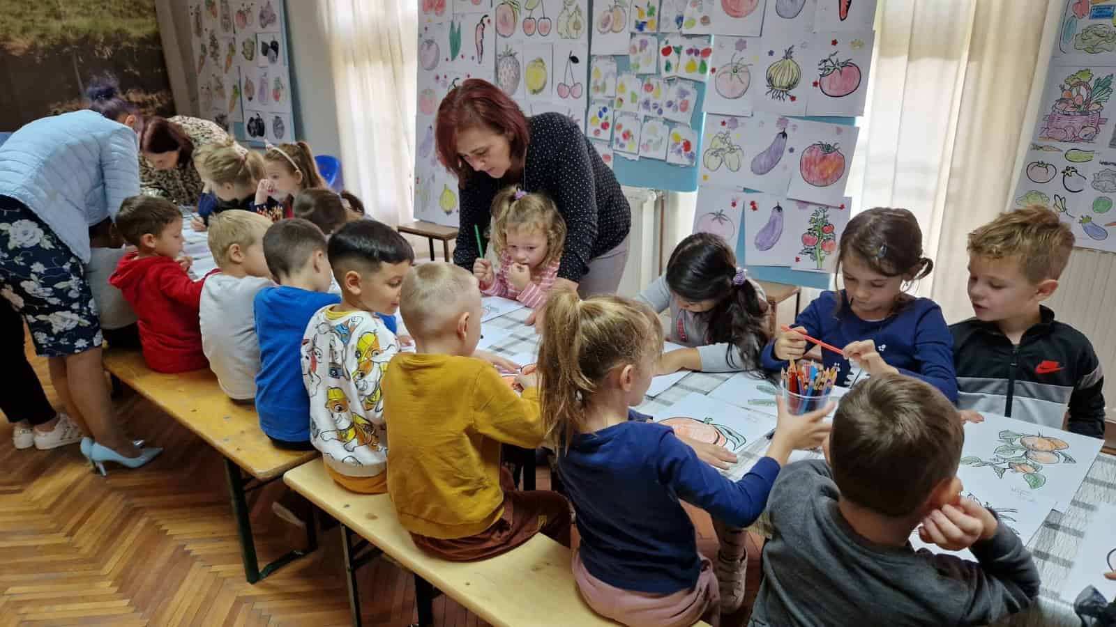 ateliere creative de toamnă. peste 150 de preșcolari din mediaș au participat la ”cămara bunicii” (foto)