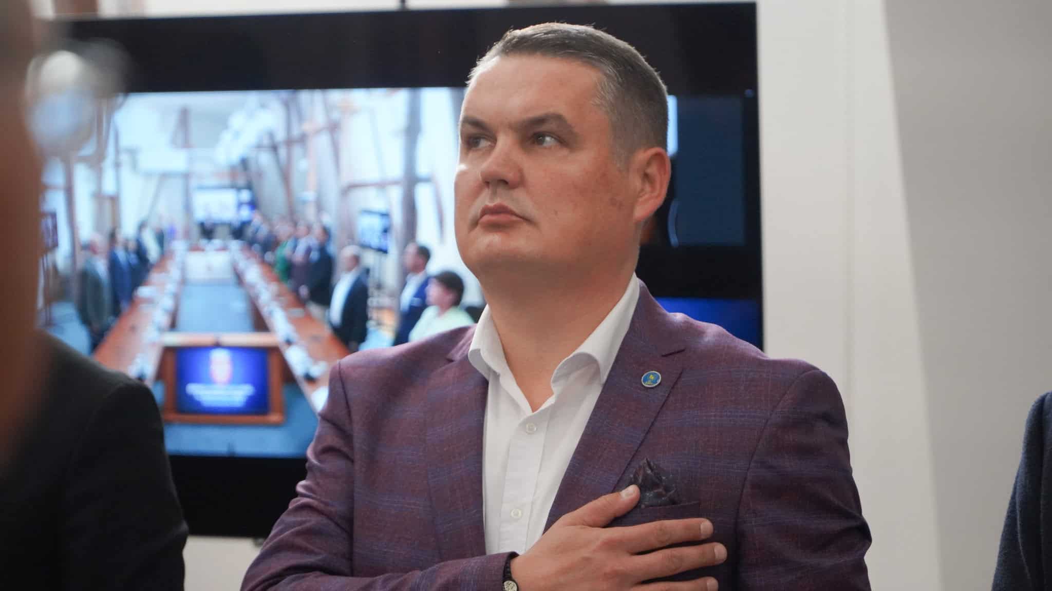 Ședință de adio pentru 9 consilieri locali ai Sibiului. Un PSD-ist marcant se retrage din politică: „E timpul colegilor mai tineri” (video)