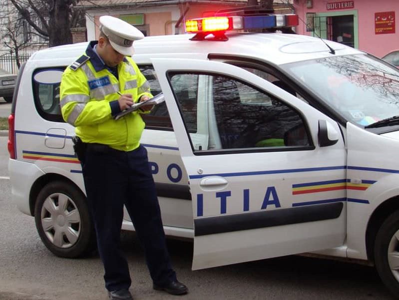 cerșetor din sibiu condamnat pentru că a încercat să mituiască polițiștii ca să nu-i dea amendă și să-l ducă acasă cu mașina poliției