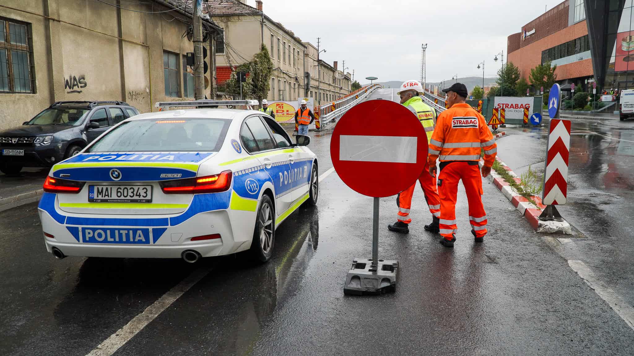 s-a redeschis traficul pe podul gării. muncitorii rămân în teren pentru alte lucrări (video, foto)