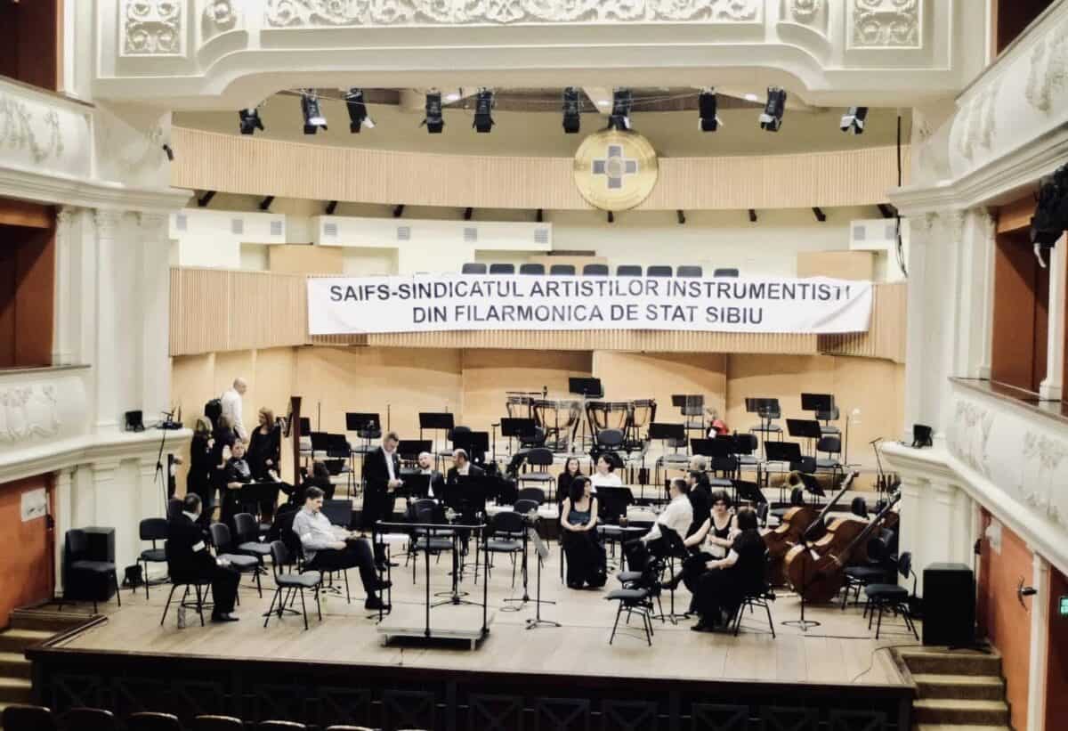 greva de la filarmonica din sibiu a fost amânată. sindicaliștii vin cu explicații