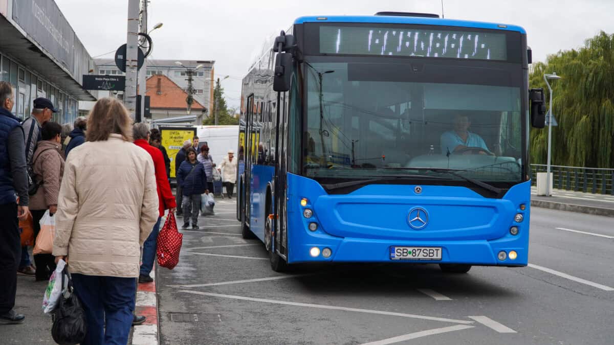 Nemulțumiri în Cartierul Arhitecților legate de cursele Tursib. „Întârzierile fac stațiile inutile”