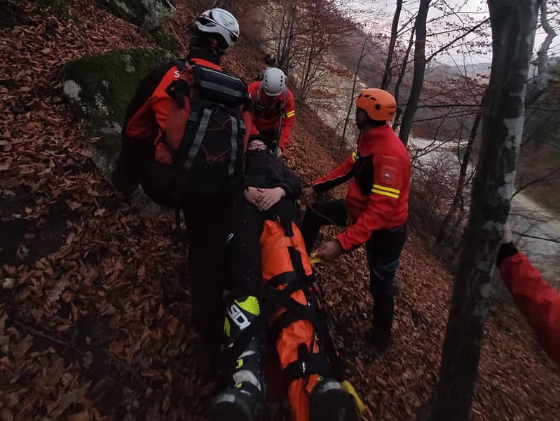 adolescent din sibiu rănit într-un accident cu motocicleta enduro în munți