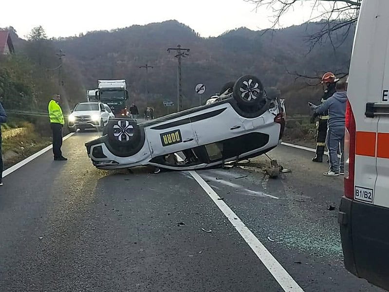 accident grav la brezoi. trafic reluat în ambele sensuri (update)