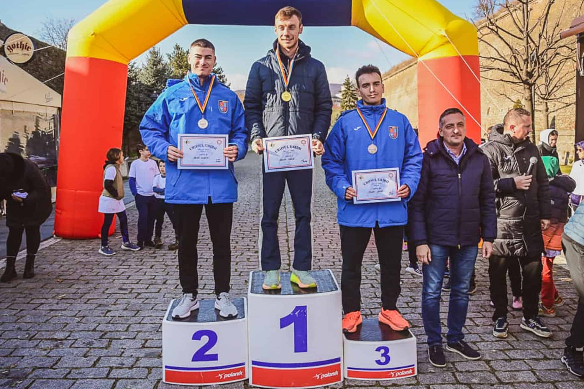 Medalii pentru studenții AFT Sibiu la Crosul Unirii (foto)