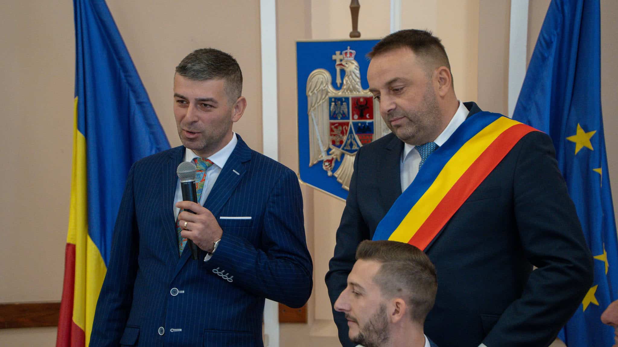 Primarul și consilierii locali din Șelimbăr au depus jurământul. Marius Grecu a recitat o poezie (video, foto)