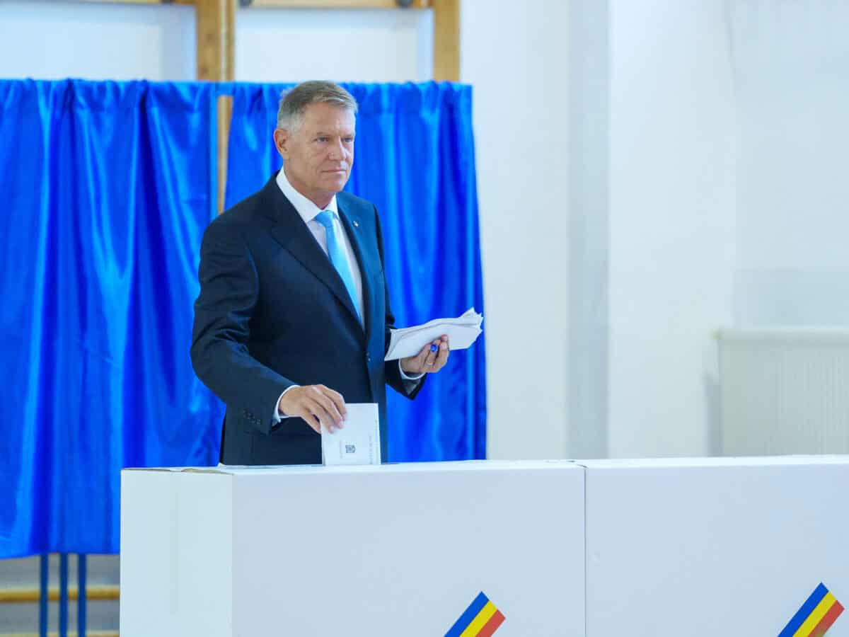 Noile Alegeri Prezidențiale în martie 2025. Iohannis sau viitorul președintele al Senatului, vor asigura interimatul