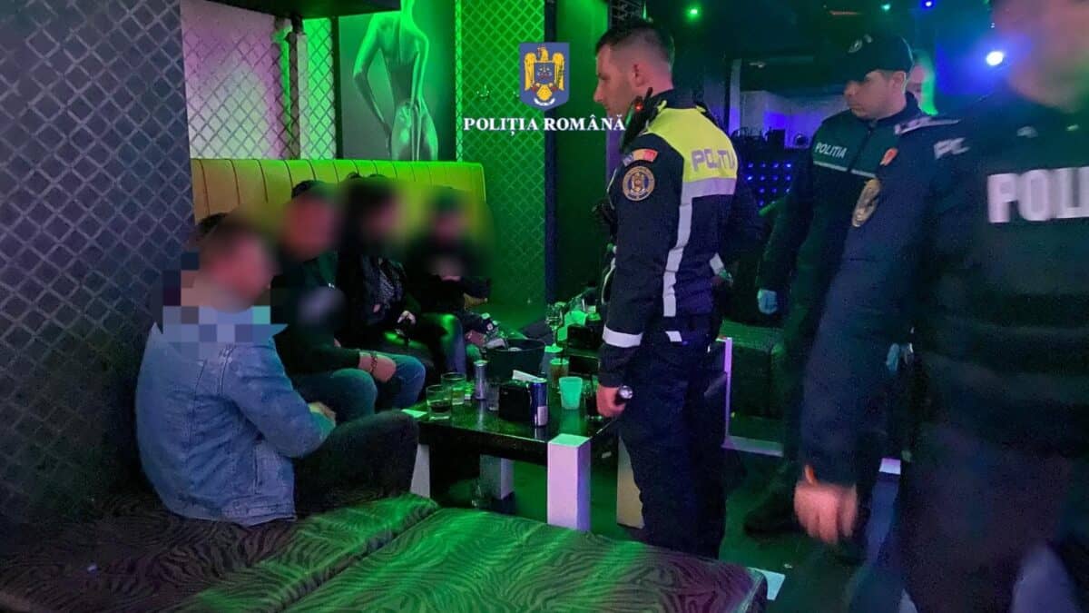 razie de amploare a poliției în cluburile din sibiu precum și în trafic. amenzi de zeci de mii de lei și șoferi rămași fără permis (foto)