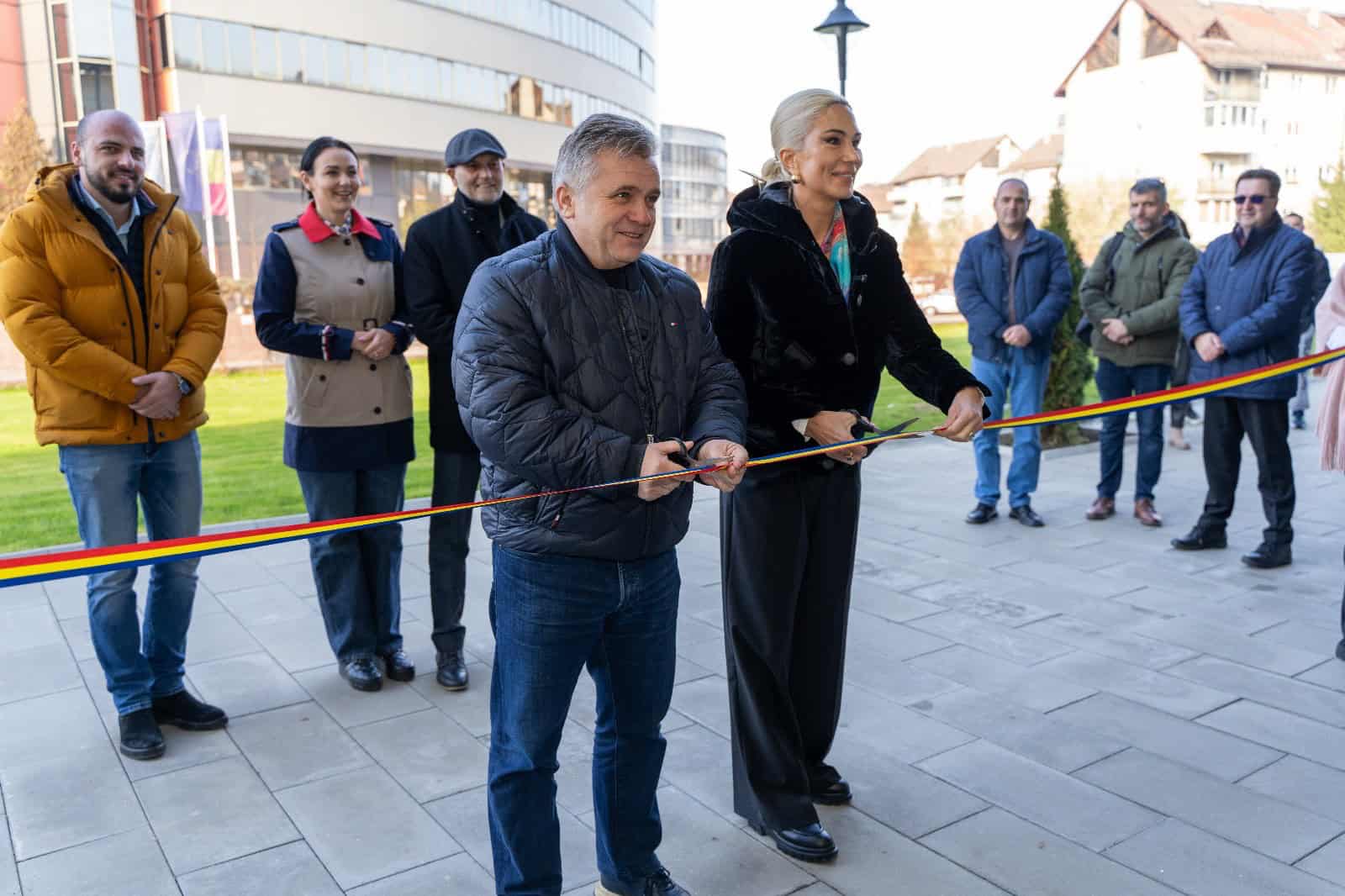 inaugurarea „centrului social comunitar de agrement și sport“ din municipiul mediaș (foto, video)