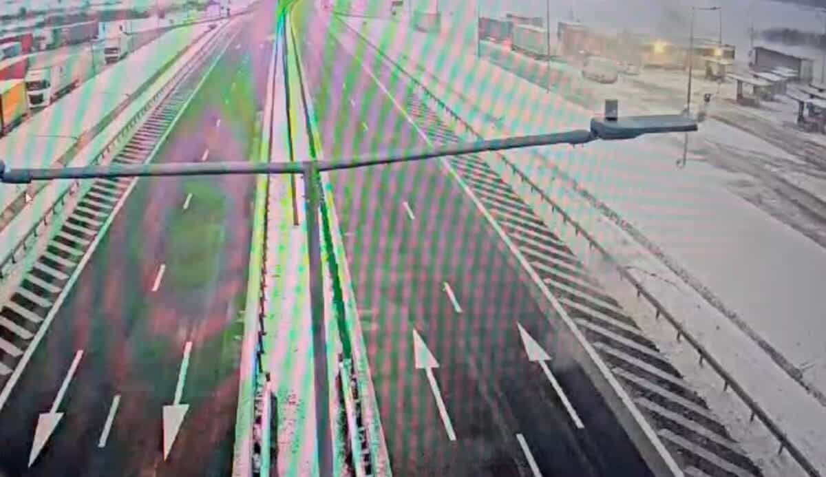 Se închide autostrada A1, între Sibiu - Boița din cauza vântului puternic