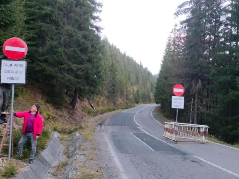 ninge pe transalpina. circulația închisă între rânca și curpāt