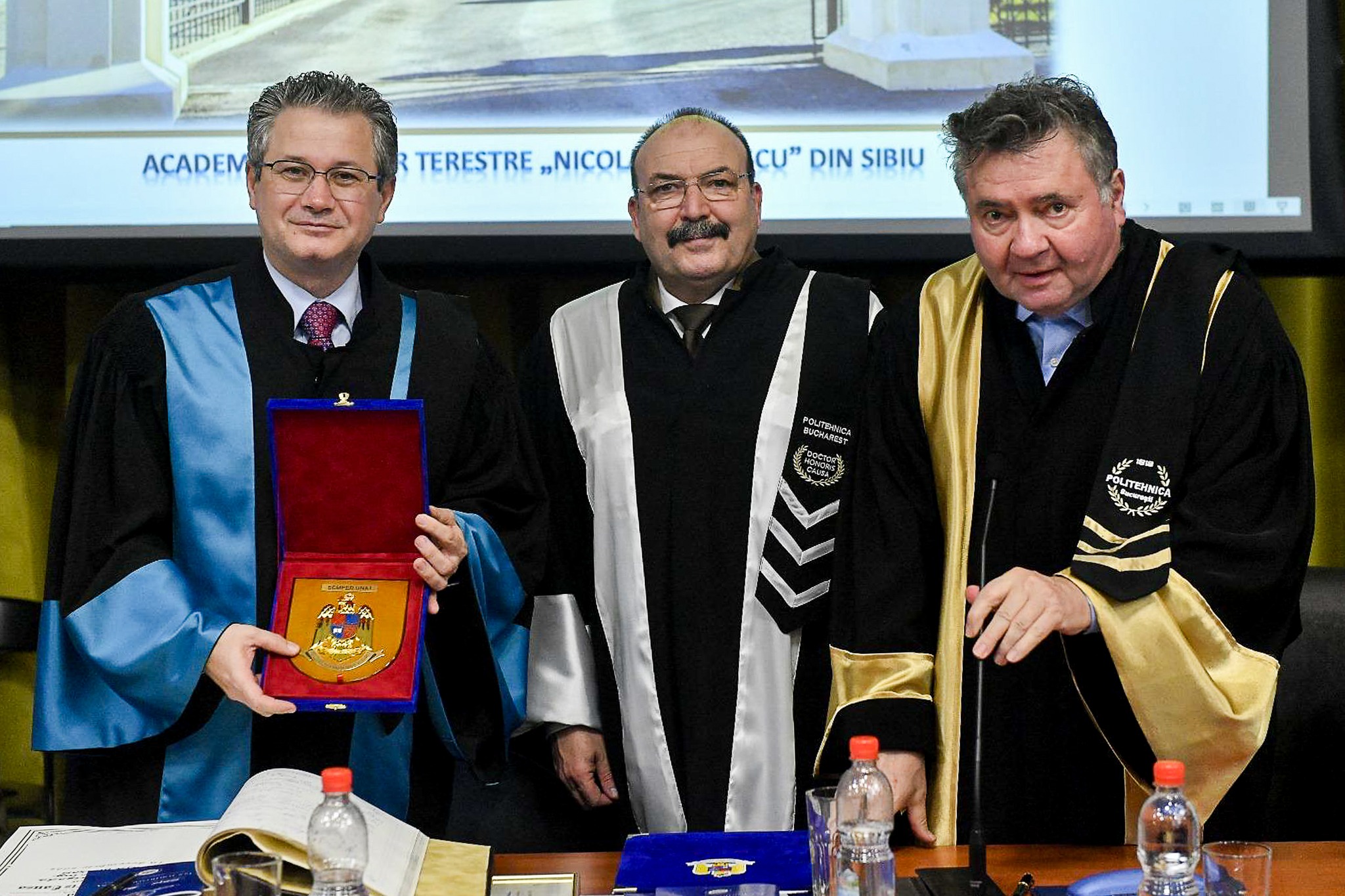 Rectorul AFT Sibiu, a primit distincția Doctor Honoris Causa pentru cariera în educație și cercetare (foto)