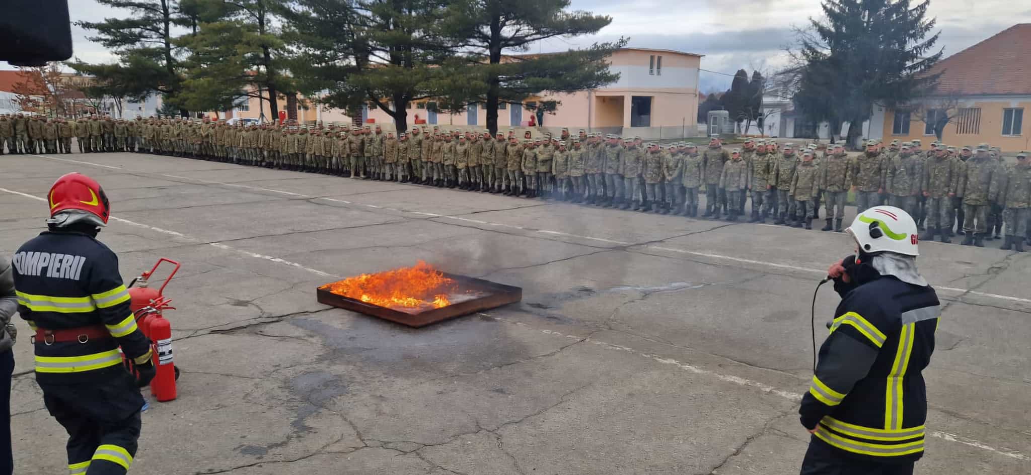 Simulare de incendiu la o școală din Sibiu (foto)