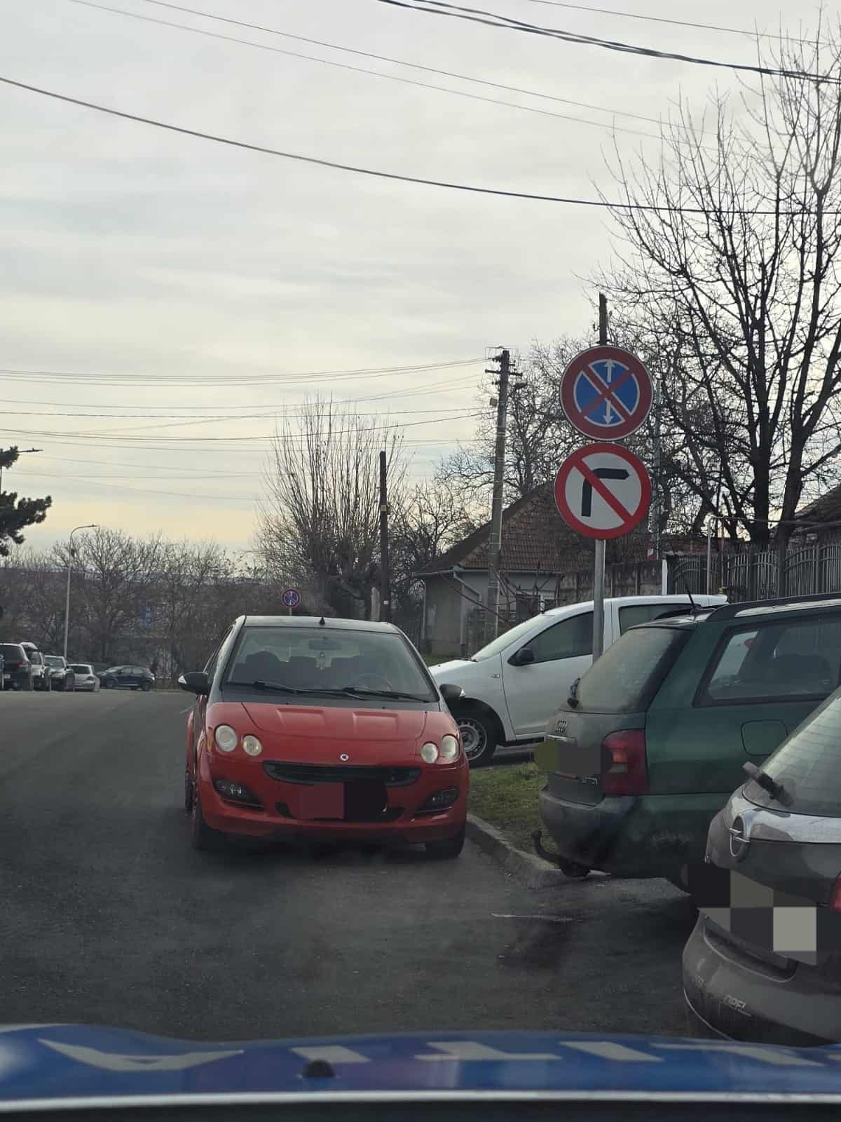 Polițiștii ”la pândă” în intersecțiile din Sibiu. 11 șoferi amendați pentru că au parcat neregulamentar (foto)