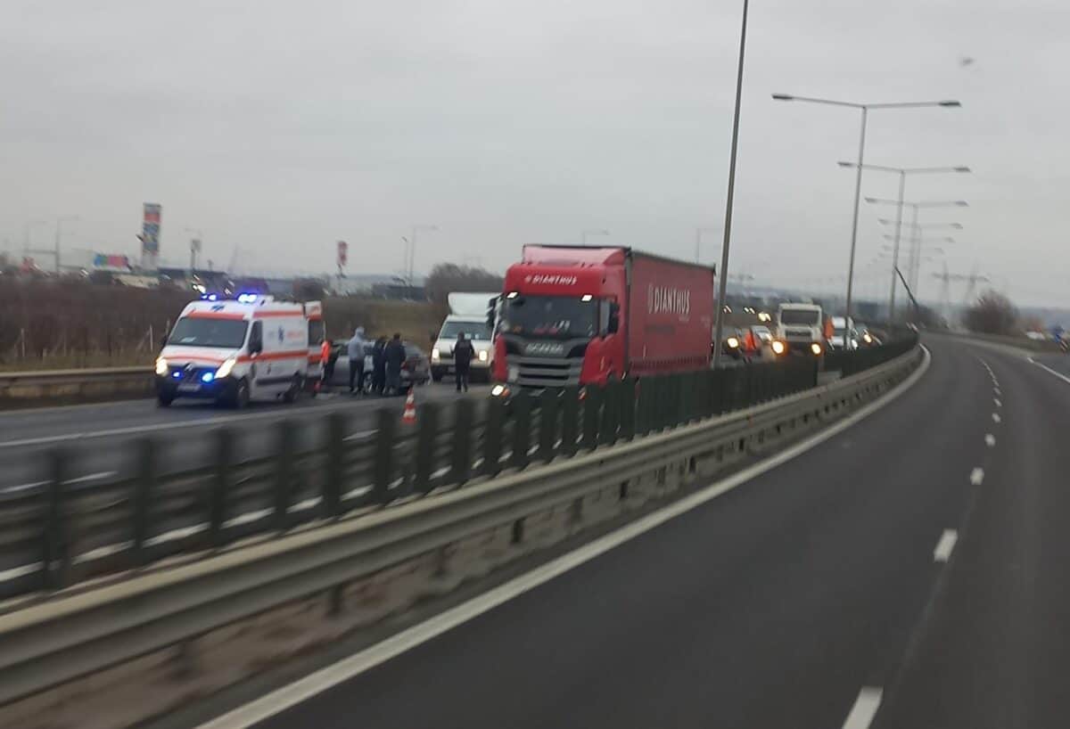 Accident pe autostradă la Sibiu în zona intrării dinspre Mediaș