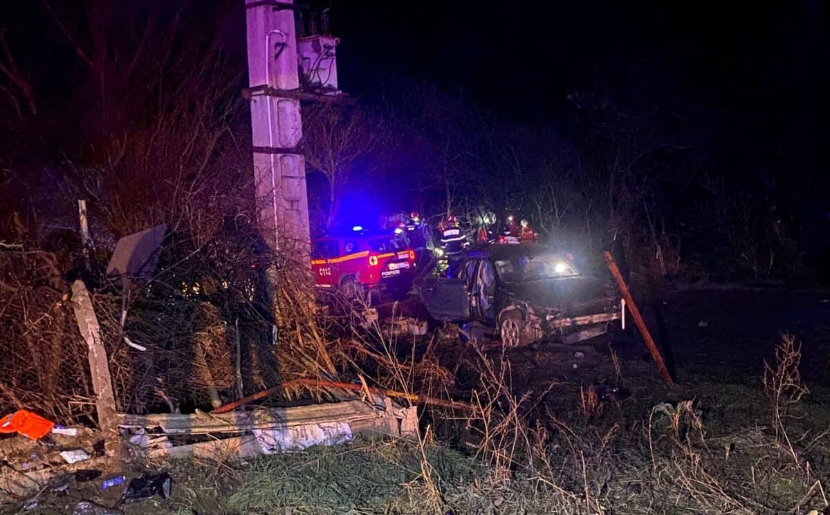 Accident grav pe DN1 la Veștem. Un tânăr a murit, iar alte două persoane au fost rănite (video)