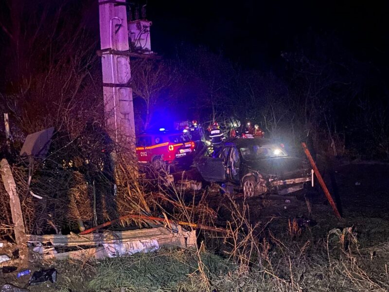 Starea răniților din accidentul mortal de joi noapte de pe DN1 la Veștem