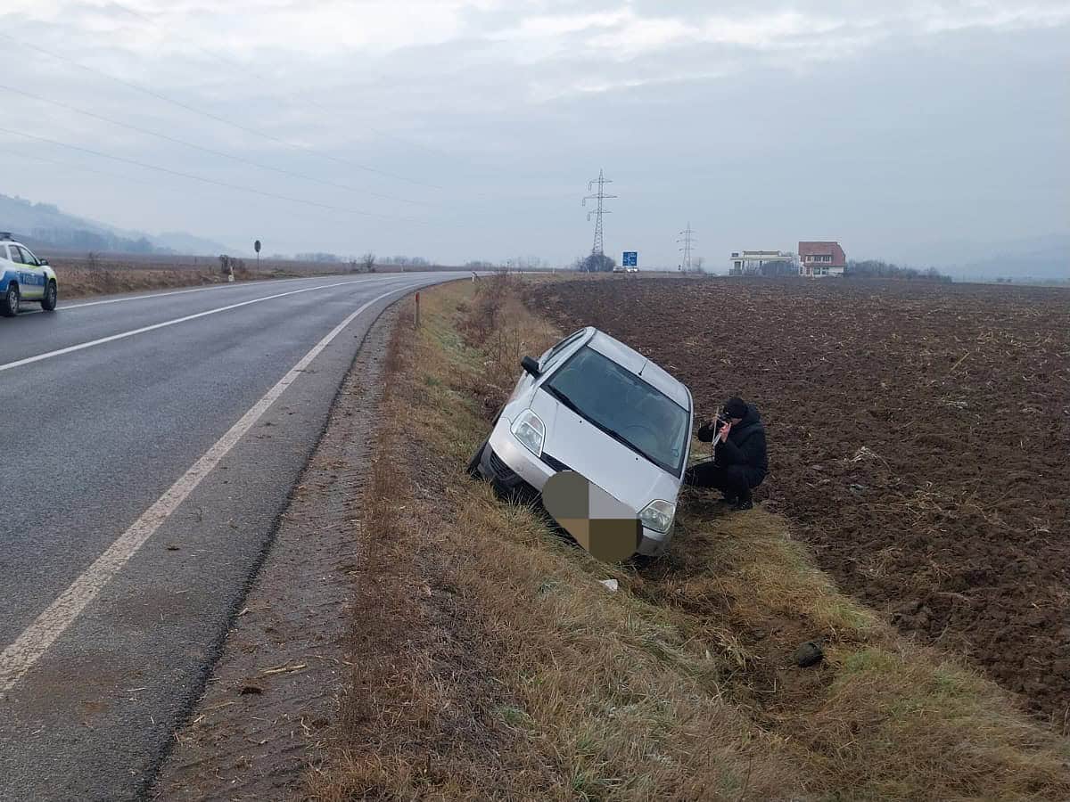 Cauza accidentului de la Ațel. Poliţia a amendat firma de deszăpezire cu peste 3.400 de lei