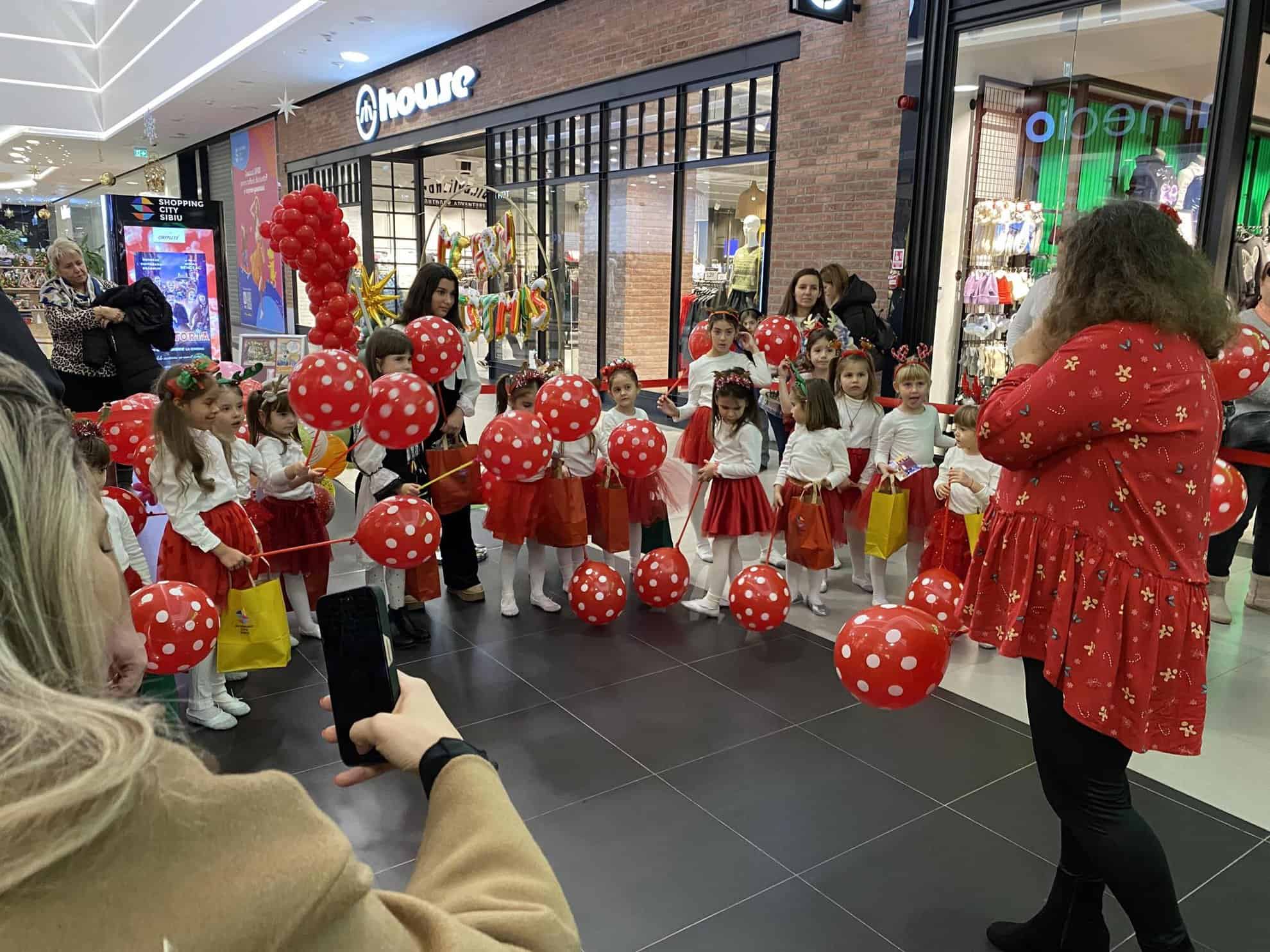 Speranță pentru Diana, mama din Cisnădie care luptă cu cancerul. Eveniment caritabil la Shopping City Sibiu (video)