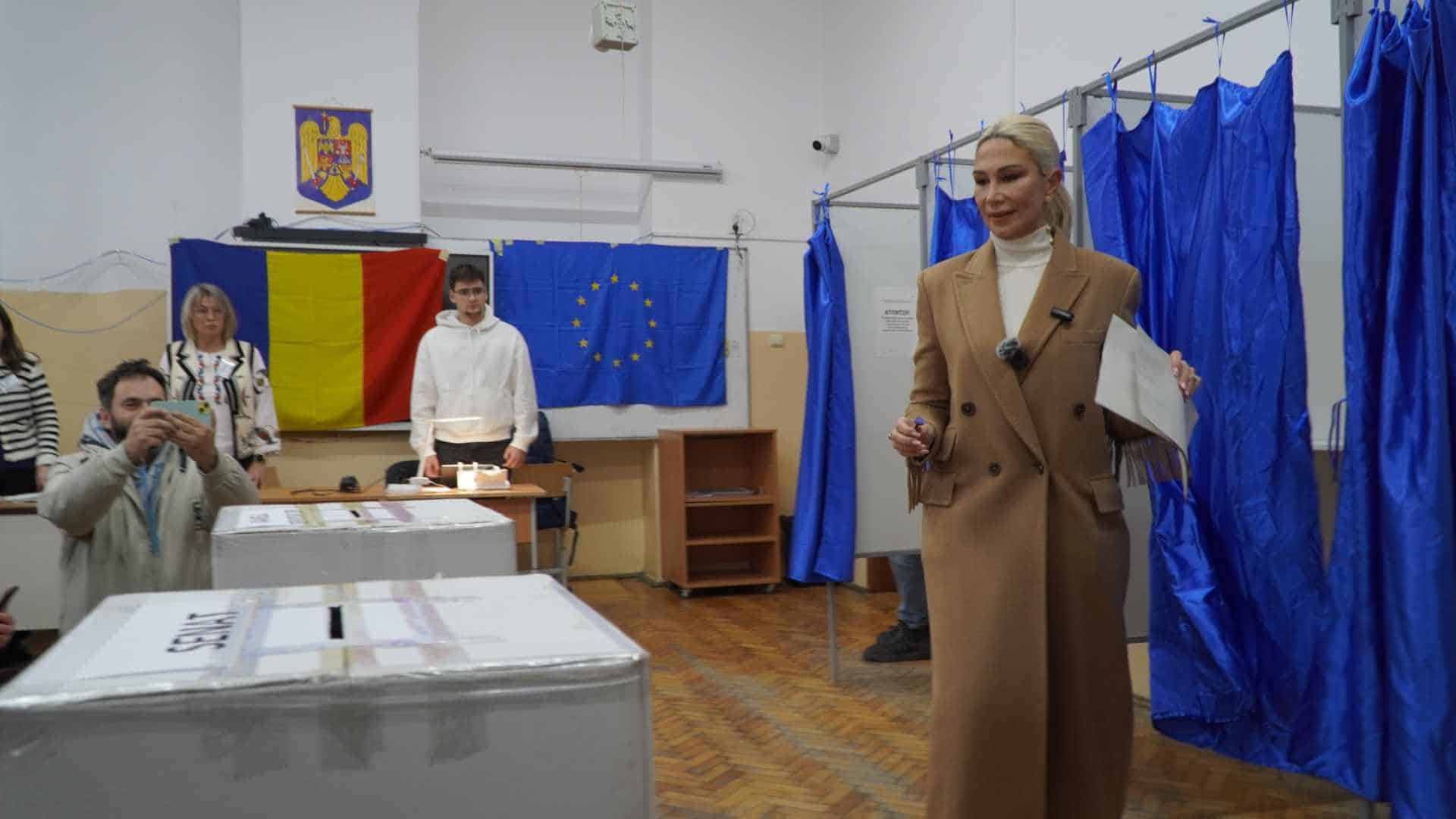 Raluca Turcan a votat dis de dimineață la Sibiu. „ Puterea este în mâinile românilor” (foto video)