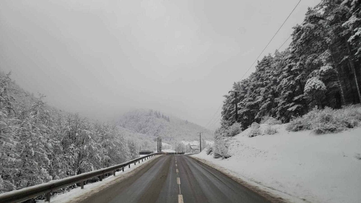 Avertizare meteo. Ninsori și strat de nou de zăpadă în zonele montane