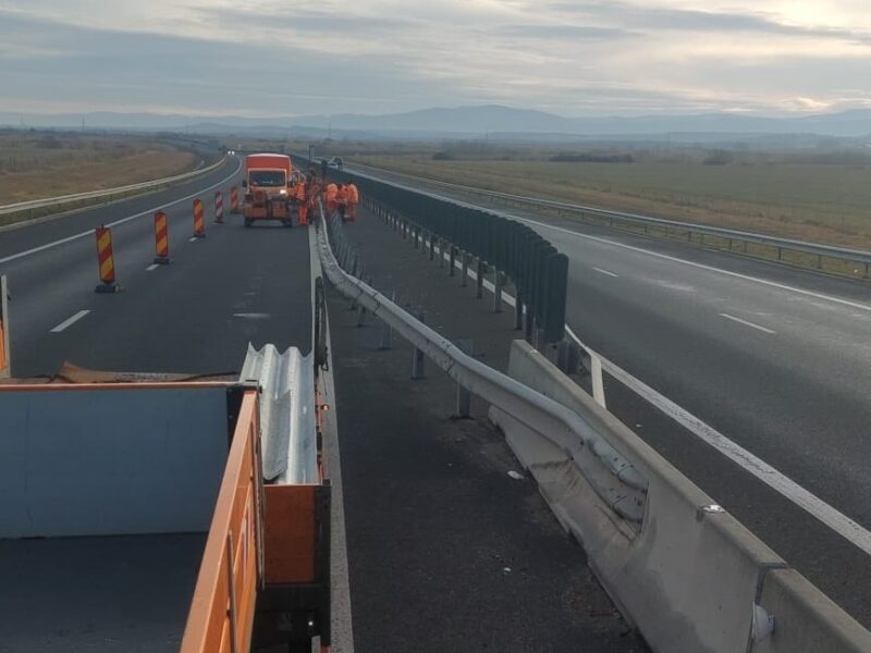 Trafic îngreunat pe autostrada Sibiu - Deva din cauza unor lucrări la kilometrul 374