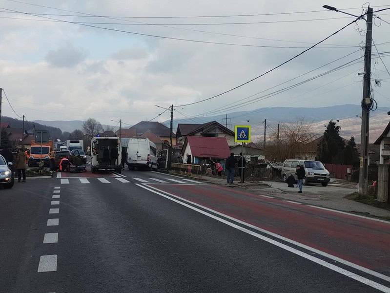 Accident cu cinci răniți între Sibiu și Rm. Vâlcea (update)