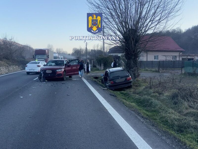 Accident între două mașini pe DN7 între Rm. Vâlcea și Sibiu