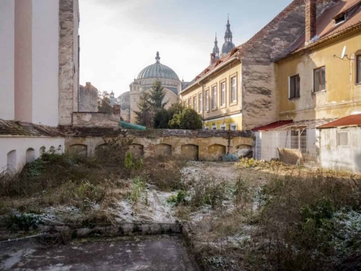 Proiectul imobilului de pe Xenopol, respins de Consiliul Local după îndelungi dezbateri. Academician: „Executarea clădirii ar fi o pierdere irecuperabilă pentru Sibiu” (video)