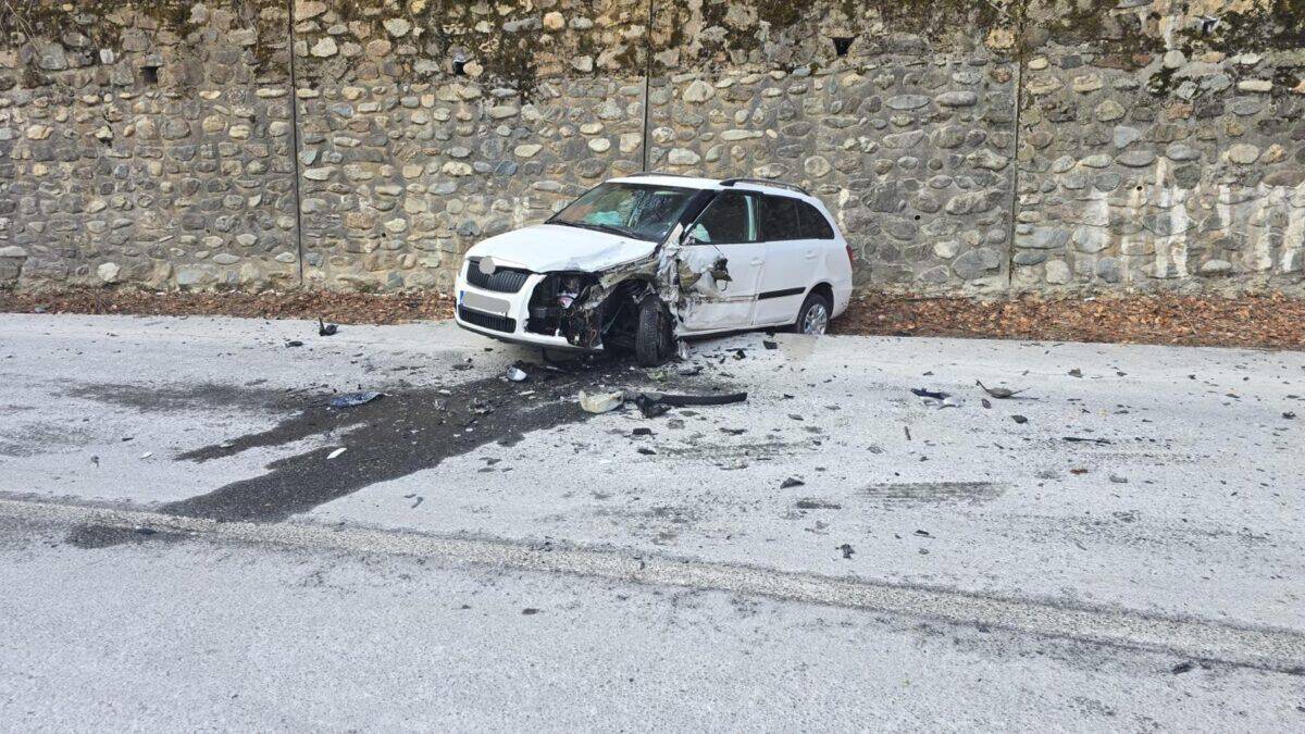 Sibian implicat într-un accident pe DN7A în județul Vâlcea