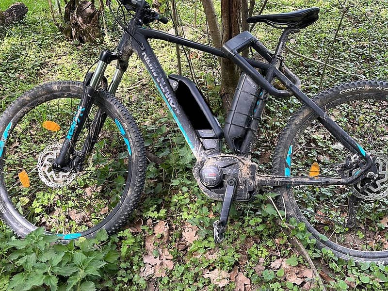 Bicicletă furată de pe Malului din fața unei săli de fitness. A fost găsită de poliție (update)