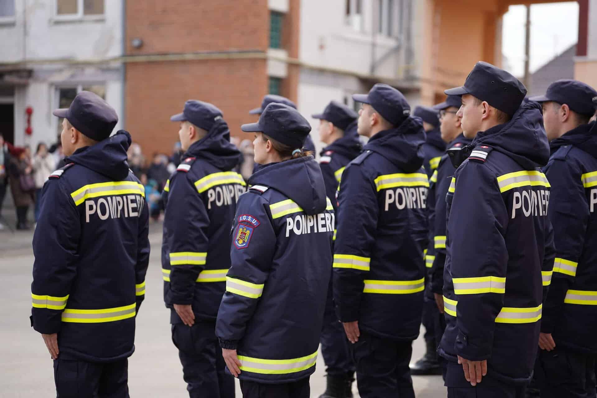 Zi emoționantă pentru 24 de soldați și ofițeri de la ISU Sibiu. Au depus jurământul de credință patriei (foto)