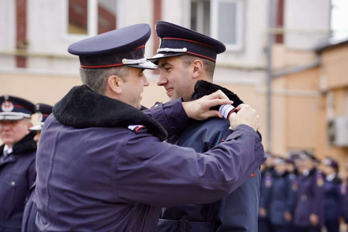 Zi emoționantă pentru 24 de soldați și ofițeri de la ISU Sibiu. Au depus jurământul de credință patriei (foto)