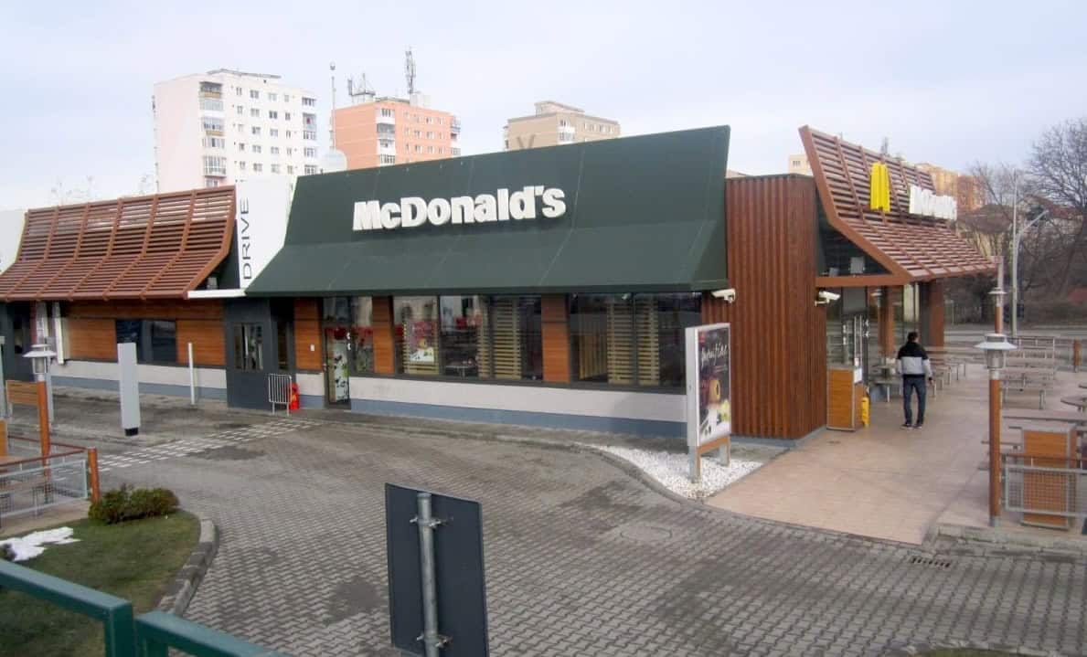 McDonald’s închide temporar locația din Șelimbăr. Nici o vorbă despre incidentul de la restaurantul din centrul Sibiului