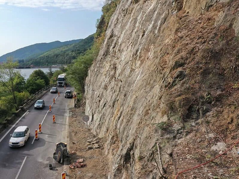 Se închide din nou traficul pe Valea Oltului. Din 4 martie