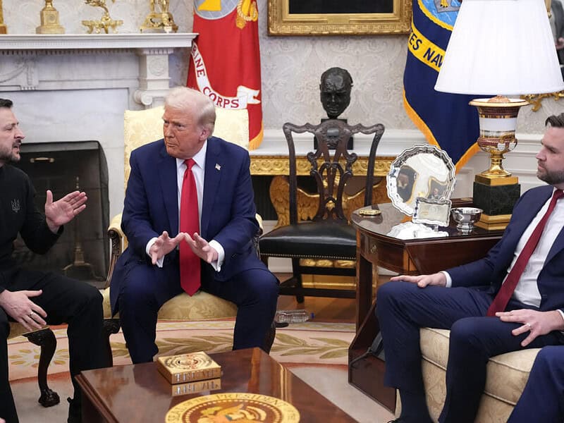 Imagini uluitoare: Trump s-a certat cu Zelenski la Casa Albă. Ucraina nu semnează acordul cu SUA (video)