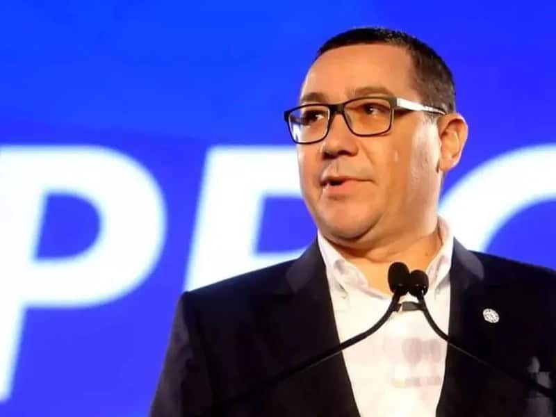 Victor Ponta renunță la cetățenia onorifică sârbă