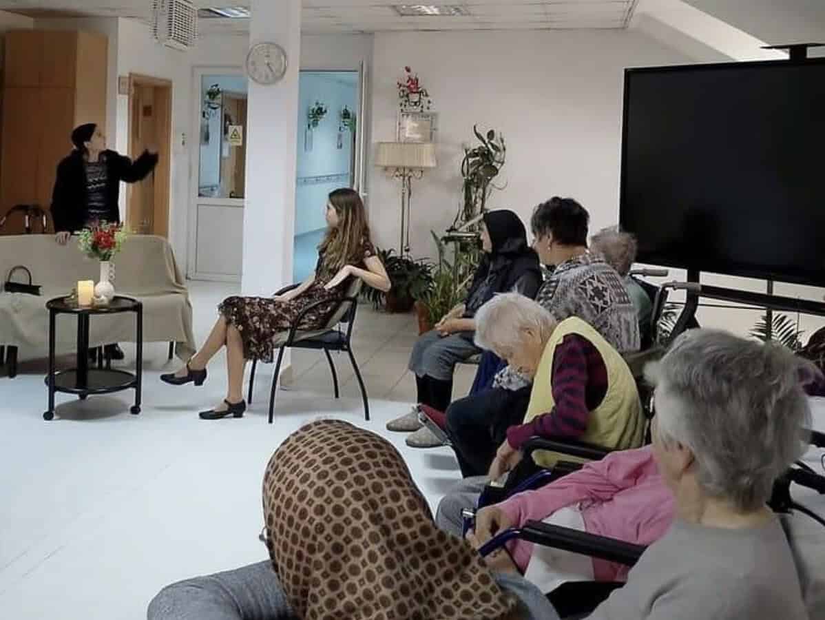 întâlnire emoționantă între generații la săliște. evenimentul se inspiră din conceptul ”speed dating”