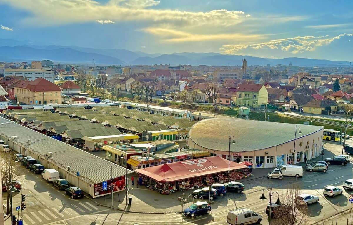 Modernizarea piețelor din Sibiu. Vești bune pentru cea din Vasile Aaron, iar Piața Cibin ”poticnită” într-un aviz