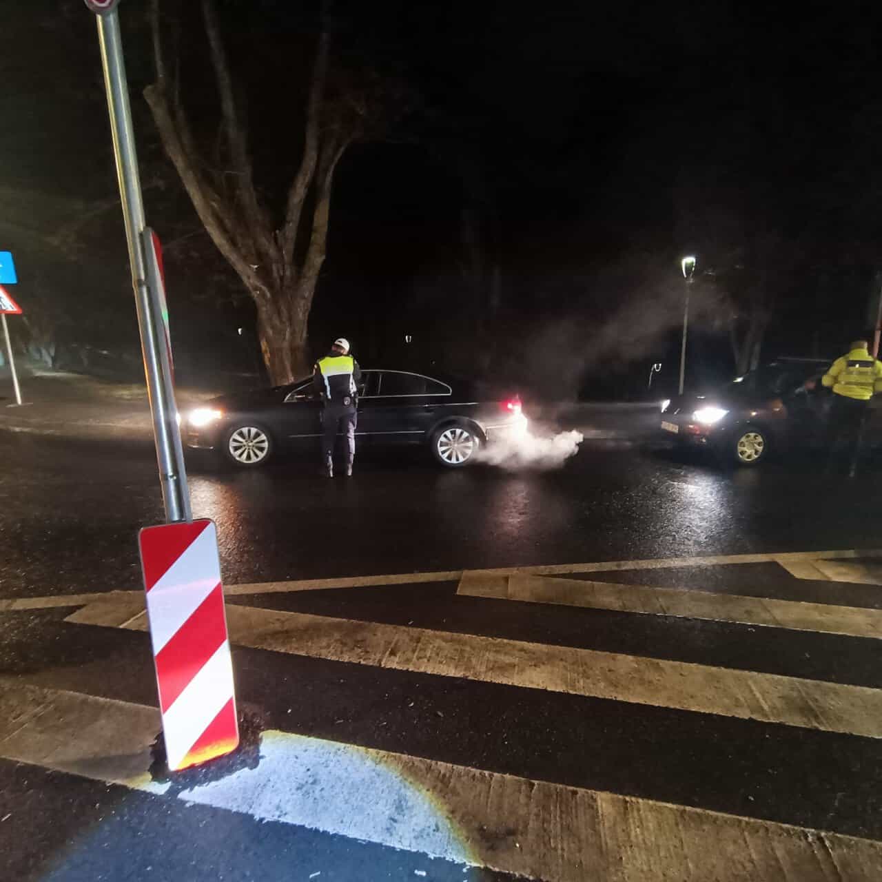 Acțiune în forță de 1 Martie a poliției Sibiu. Zeci de șoferi opriți în trafic. Unul era drogat (foto)