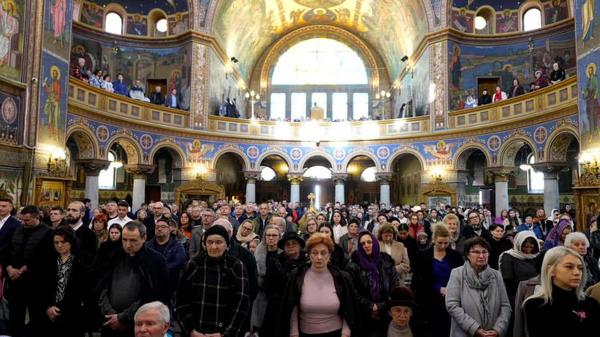 Catedrala Mitropolitană din Sibiu, plină în prima duminică din Postul Mare (foto)