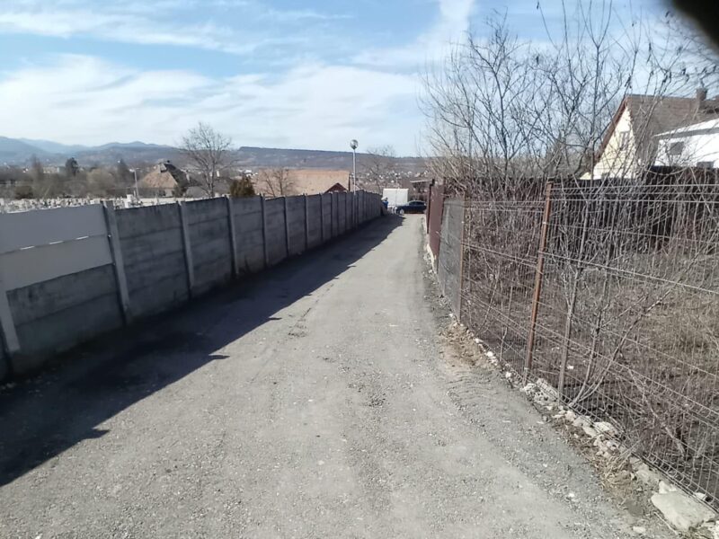 Primăria Cisnădie anunță finalizarea lucrărilor de pietruire pe Strada Bradului