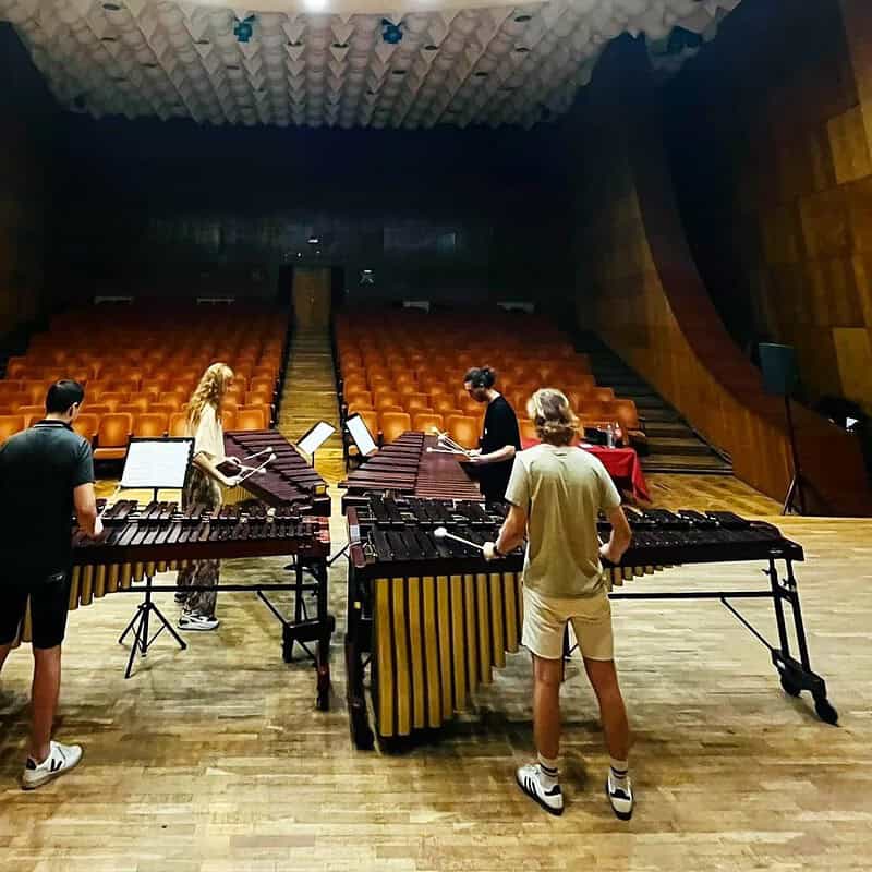 Sărbătoare în ritmuri latino și jazz la Filarmonica Sibiu de 8 martie